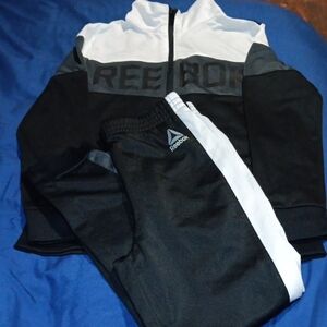 Reebok Monochrome Athletic Set